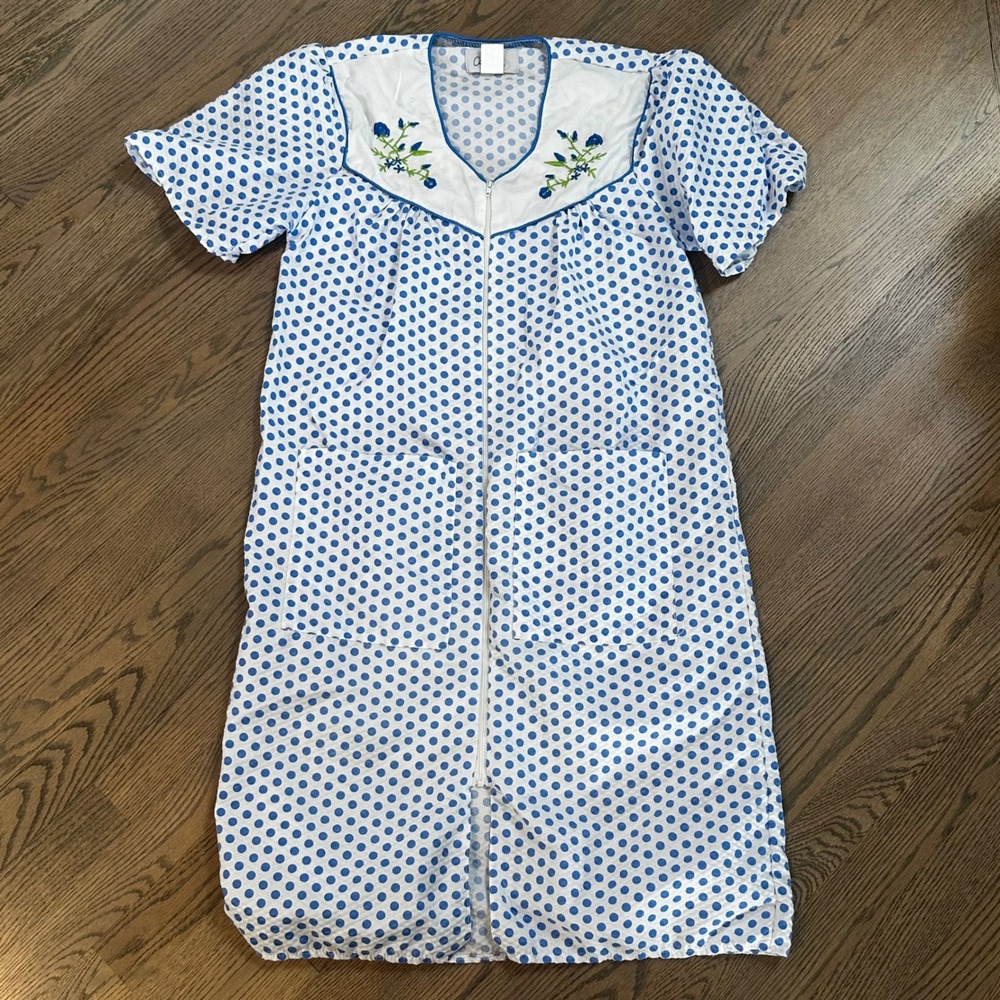 Casual Nights Women's Blue Polka Dot Zip Up Lounger Robe House Dress Vtg